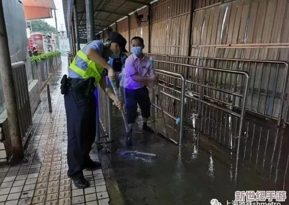 地铁紧急避险：逃生刃VS刀具，哪个更胜一筹？