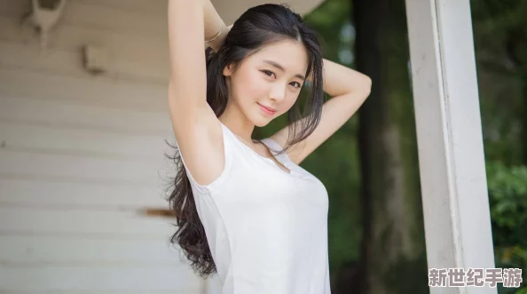 白丝校花 扒开美腿甜美电影：疑似与男友分手后被曝与富二代约会密会频繁