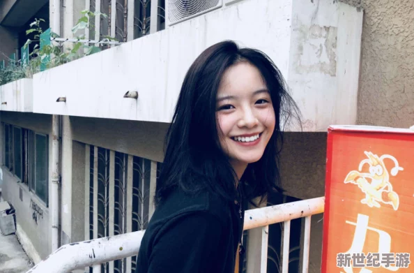 处破女18分钟轻点疼哭了，网友爆料称男主是某知名明星经纪人，引发粉丝围观闹剧