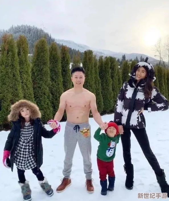 一小孩和妈妈拔萝卜生孩子不盖被子，温馨家庭瞬间引发网友热议[黄]人民网