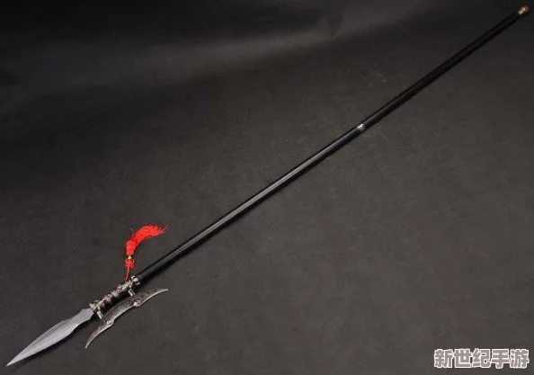 云缨拿枪戳核心部位，引发社会关注与讨论，探讨枪支暴力对青少年心理的影响与启示