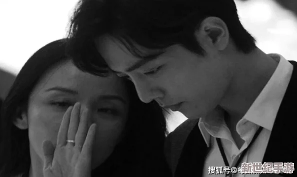 女尤今日女尤：某男星被曝与多名女明星绯闻缠身，疑似劈腿门事件曝光