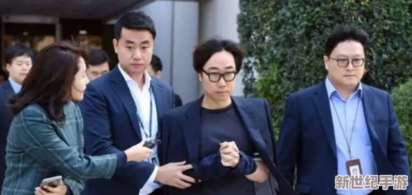 星空国产mv剧梁佳＂被曝出与制作人关系暧昧，引发热议和质疑