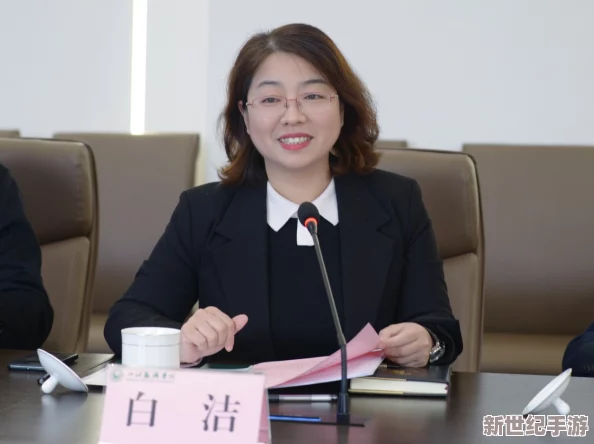 白洁孙倩：两位女星私下关系曝光，竟然曾一起参加神秘聚会引发热议！