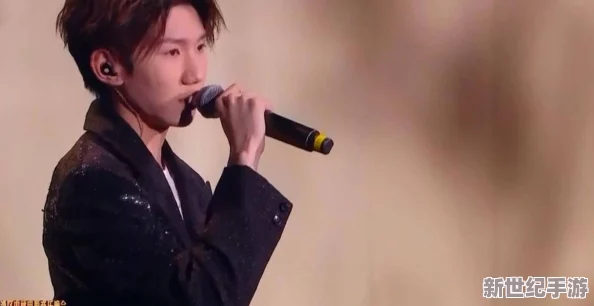女尤热门：某男星被曝与多名女明星绯闻缠身，内幕揭秘惊人真相