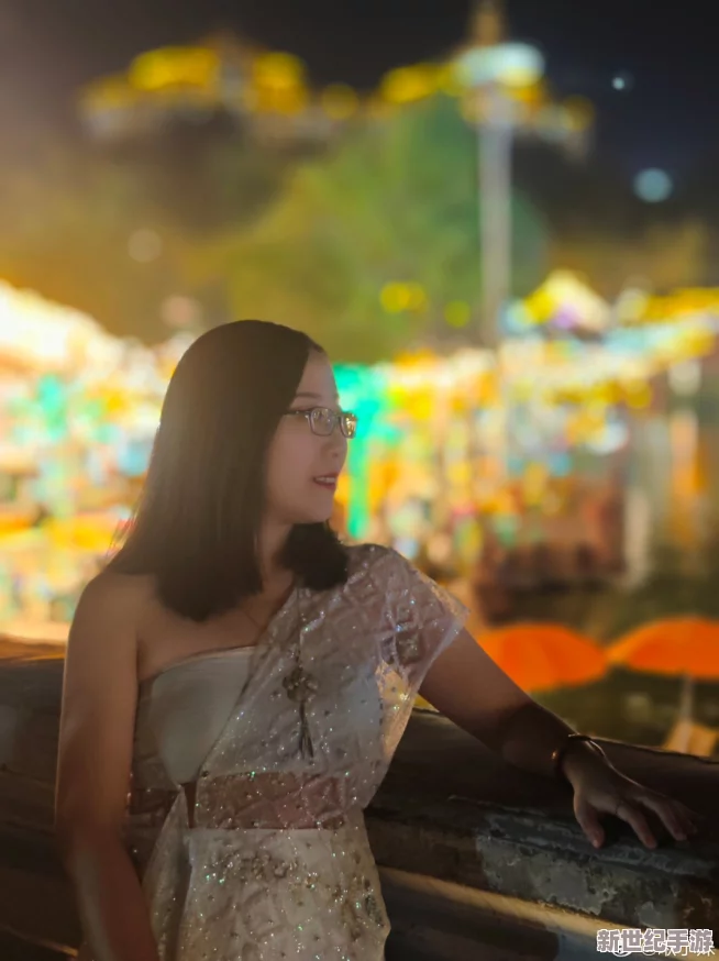www.亚洲最大夜色伊人：传闻某知名明星秘密现身，引发粉丝热议与猜测，背后真相令人期待！