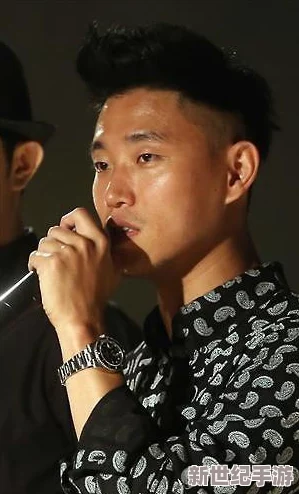 2024小鲜肉自尉gary惊现不雅视频流出，粉丝失声痛哭，明星形象面临重大危机！