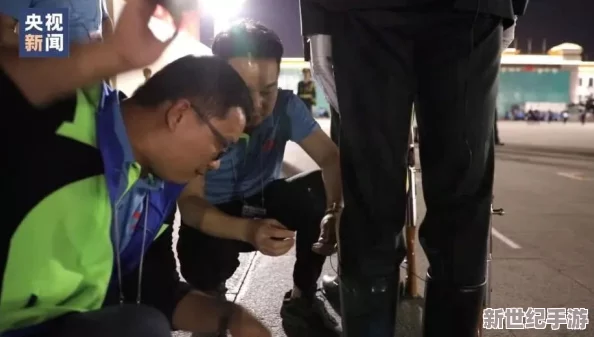英美韩猛男女口交，揭露惊人秘密：震撼瞬间引发全球热议与讨论，快来了解背后真相！