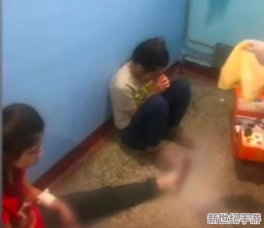 沟厕盗摄事件层出不穷，受害者心理创伤深重，警方加紧调查希望还公正于社会