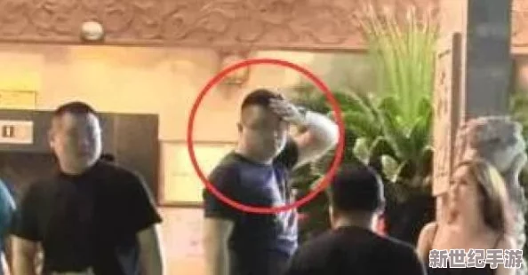 沣满岳乱妇一区二区三区菠萝惊人内幕曝光，震撼全国的丑闻让人无法置信，众多明星陷入漩涡！