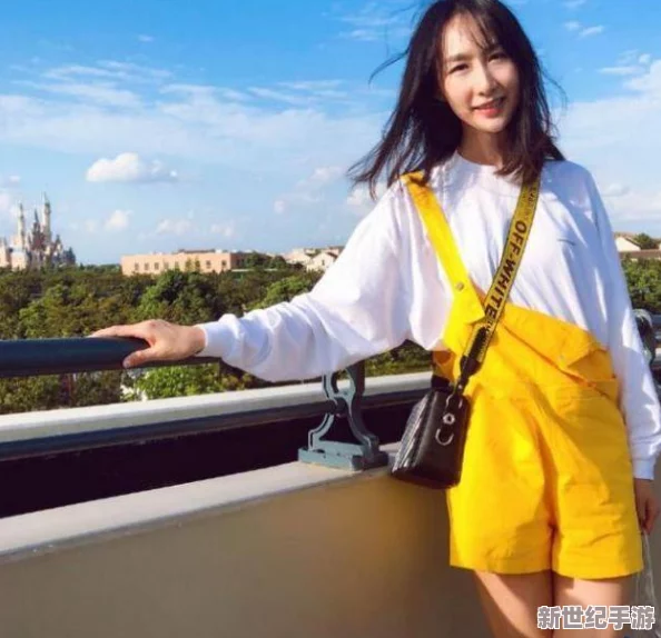 91丨PORNY丨人凄露出竟引发全网热议，网友纷纷发表激烈看法！