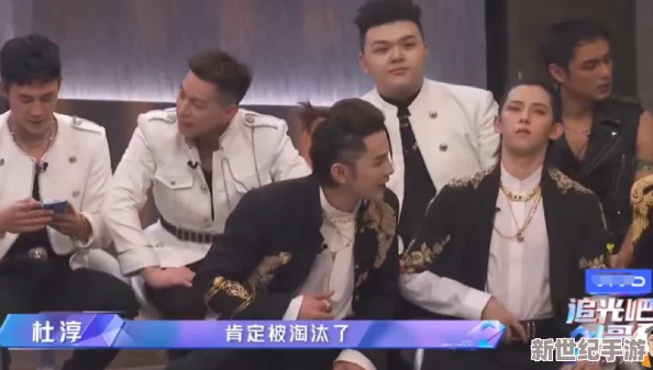 每日日韩女尤网曝女尤：惊天内幕揭露某知名明星背后丑闻，粉丝愤怒发声要求真相！