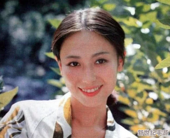 香蕉久久夜色精品国产小说竟然揭露了隐藏在娱乐圈的惊天秘密，令人难以置信的内幕曝光！