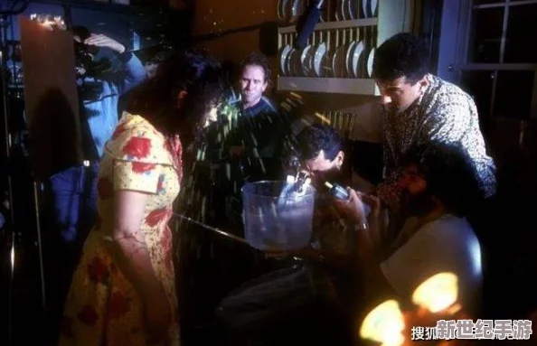 黄色级片引发社会热议，知名导演被曝参与拍摄，背后隐藏的黑幕令人