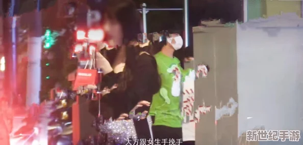 夜色伊人：某男星与神秘女子深夜密会，疑似绯闻曝光！
