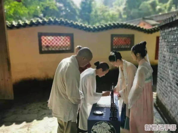 xxxxbdsmsexhd捆绑＂引发热议，网友讨论其背后的文化现象与社会接受度，探讨性别角色与个人自由的交织