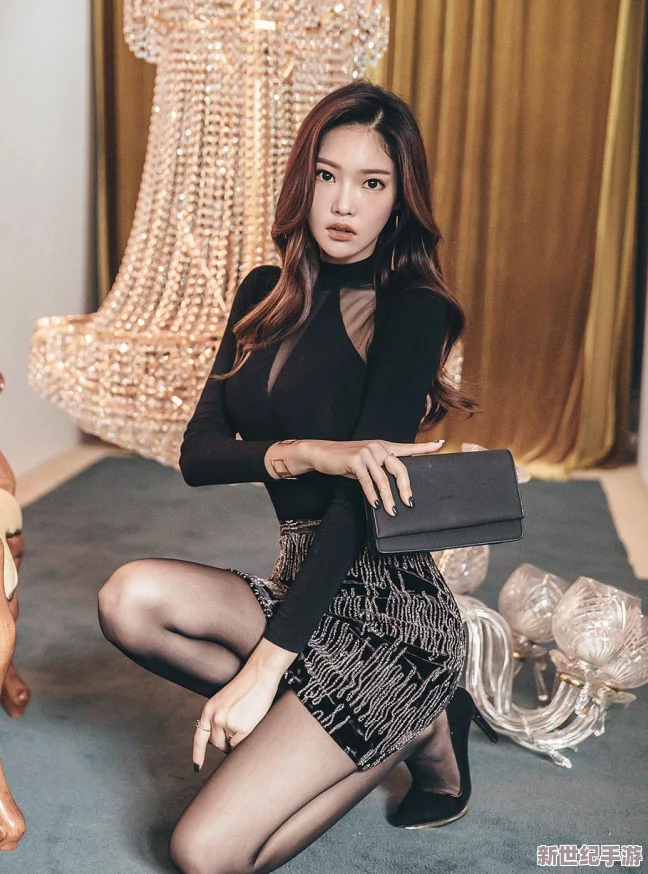 长腿丝袜美女被啪啪，网友热议：这位模特的时尚穿搭引发了怎样的潮流风向？