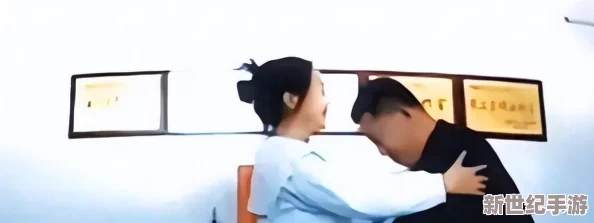 把电击乳夹乖乖戴上被迫视频，近日引发网友热议，讨论其背后涉及的论理与法律问题，引起社会广泛关注