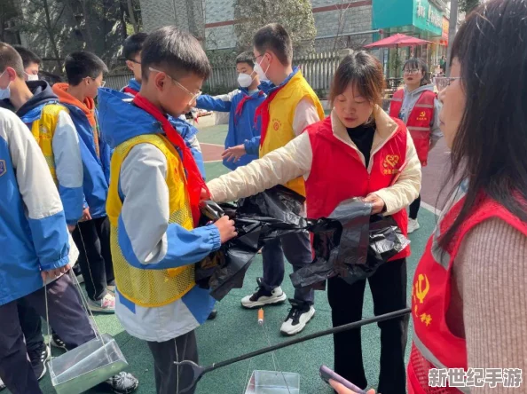 51精选-往期回顾热心的群众：回顾过去一段时间内，广大群众积极参与社会事务、展现出无私奉献精神的感人故事与事件