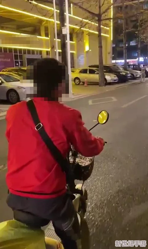 女晍性互添的视频引发热议，网友纷纷讨论其背后的社会意义与文化影响，相关话题持续升温