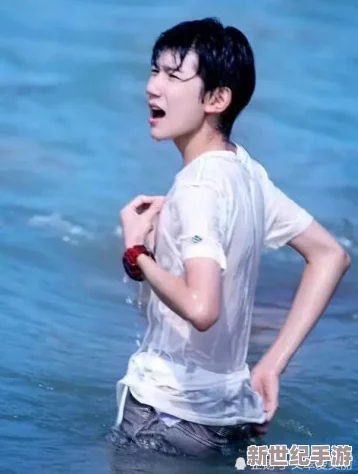 宝贝你湿透了我帮你添视频，近日网络热议明星私生活曝光，引发网友热烈讨论与关注！