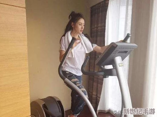 女主床戏被进高h，热议背后：演员与导演的真实关系引发网友关注，影视行业潜规则再度浮出水面