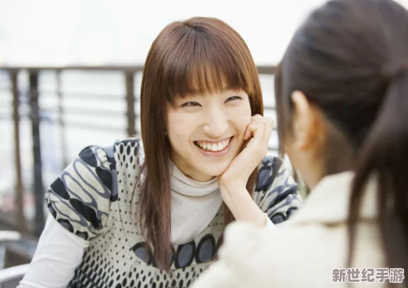坤坤遇见桃子：讲述了两位年轻人在偶然相遇中，如何通过共同的兴趣与经历建立深厚友谊的感人故事