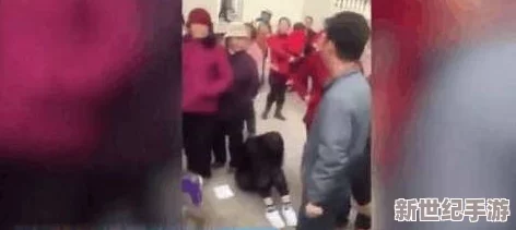 偷拍中国老孰女沟厕嘘嘘事件引发社会热议，警方介入调查并加强公共场所安全管理措施