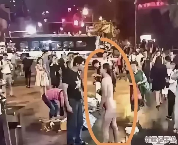 美女脱了内裤张开腿让男人添，现场气氛火热引发众人围观，网友纷纷评论热烈讨论此事的背后故事
