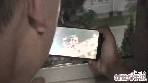 体育生在宿舍自-慰被发现Gay，室友意外拍摄视频引发校园热议与讨论，事件背后隐藏的故事逐渐浮出水面