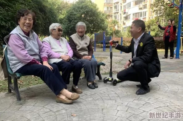 卫老头和淑容：传闻两人私下交往，竟然在社区活动中频频互动，引发邻里热议！