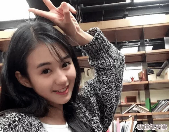 亚洲国产精品白丝在线观看：网友热议这一现象背后的真相与影响，竟引发社会广泛关注！
