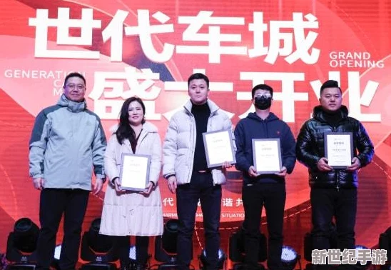沈阳老阿姨叫的巅峰澎湃：街头热舞引发围观，网友纷纷点赞称赞其活力与魅力！