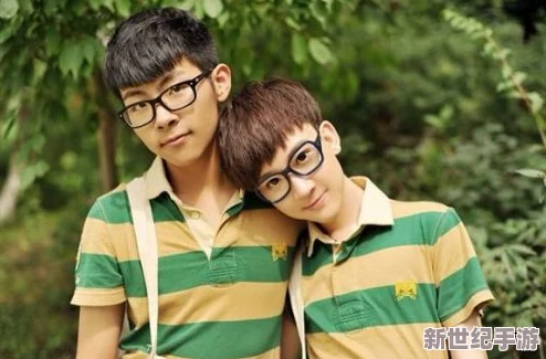 东北GAy妩套GayGay：震惊南北，跨越千里寻找真爱，真实故事引发热议！