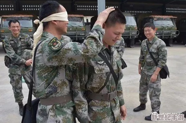 女班长被 c 扒衣服视频软件引发热议，网友纷纷讨论事件背后的真相与影响，社会反响强烈