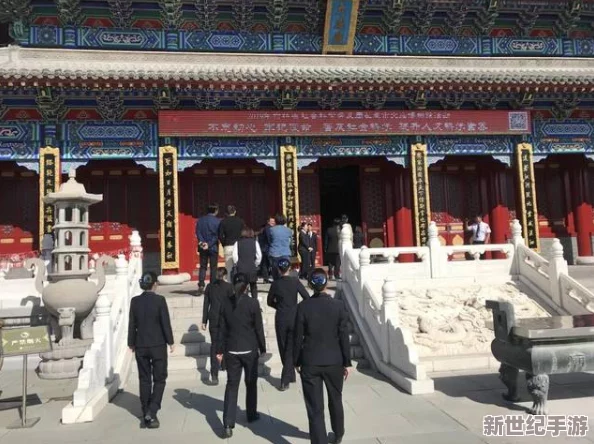 老妇乱春69：最新动态揭示了该事件的深层次影响，引发社会各界的广泛关注与讨论