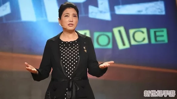 老师露出惊人一幕，让学生们疯狂玩视频，课堂变成娱乐秀，引发家长热议！