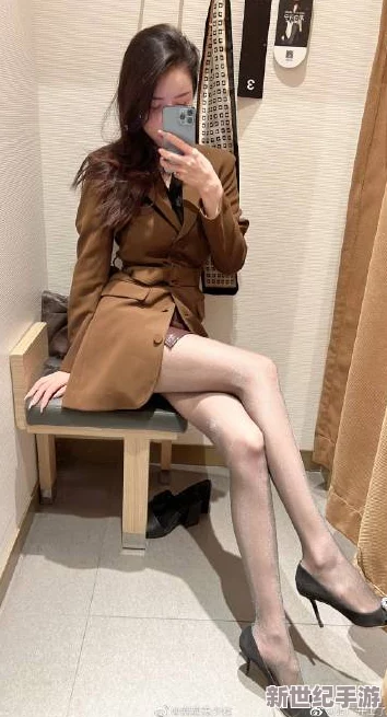 探花丝袜爱爱：一场激情四溢的夜晚，令人难以忘怀的浪漫邂逅！
