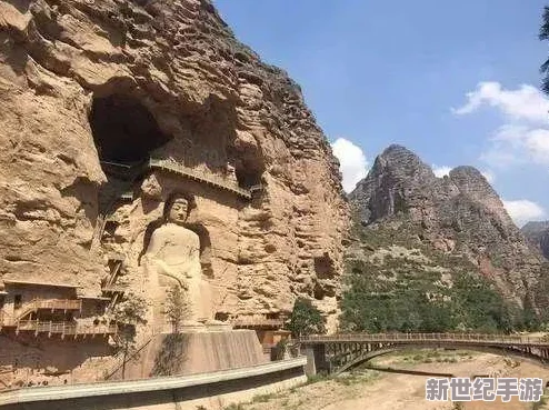 男女生上下拱120秒，校园内激情四溢引发热议，网友纷纷围观评论！