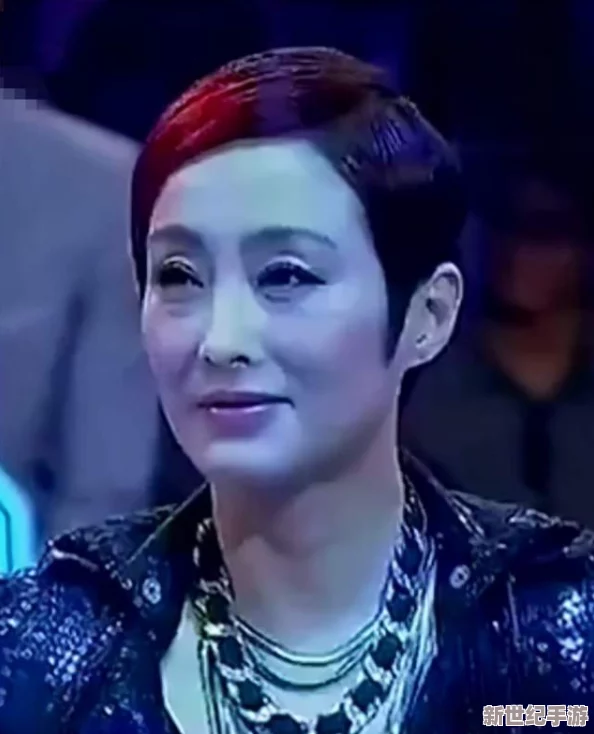 上官婉儿翻白眼流口水流眼泪图片引发热议，网友们惊呼：这是怎样的一幕让她如此失控？