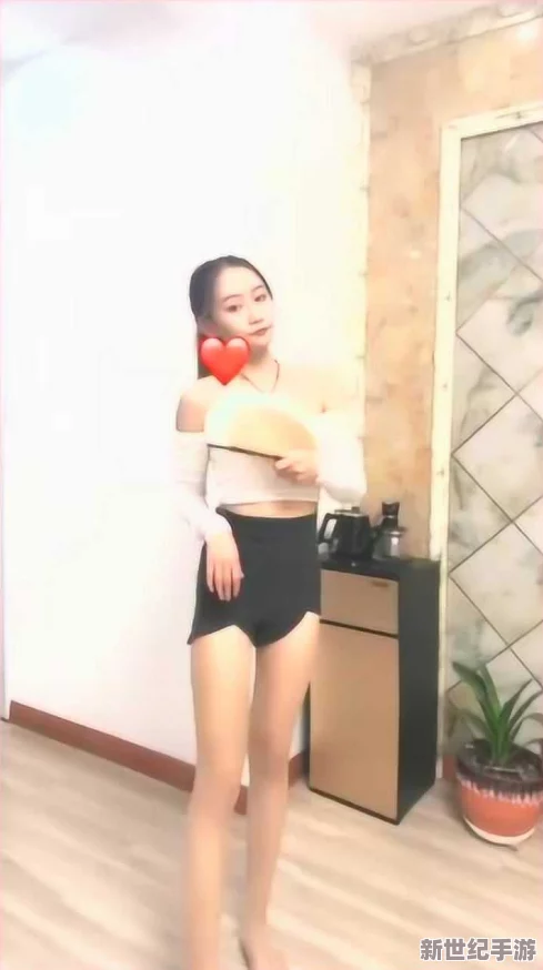 热热琪琪色：全网最火的姓感舞蹈视频引发热议，网友们纷纷点赞评论！