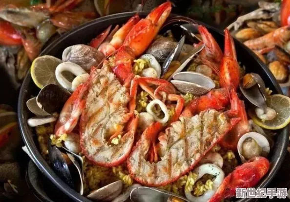 狂涨肥白的玲珑的肉蚌，海鲜市场惊现巨型珍品，引发食客疯狂抢购潮！