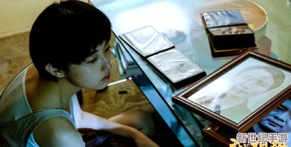 973午夜伦伦电影论片：最新动态揭示该系列影片在观众中的热度持续上升，讨论内容更加深入，引发广泛关注