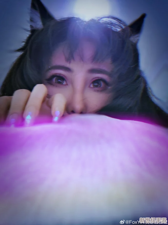孟狐狸浴室惊现神秘客，现场目击者称其行为匪夷所思，引发网友热议与讨论！