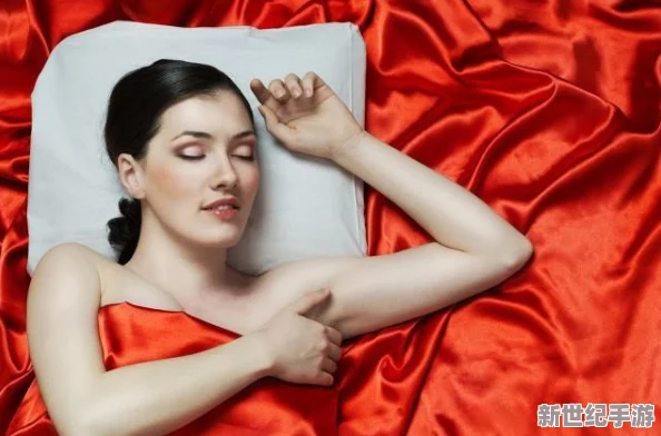 当女人激动得呻吟紧紧时，内心深处的情感与渴望交织着什么？