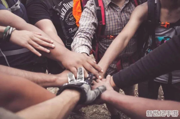 人人艹人人爱：探索人际关系中的情感交织与共同成长的美好旅程