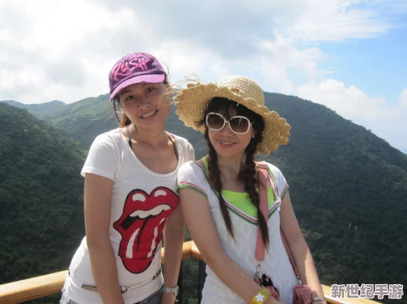 双飞两个老阿姨真败火，竟然在旅行中遇到意外惊喜，带回了满满的快乐与难忘的回忆！